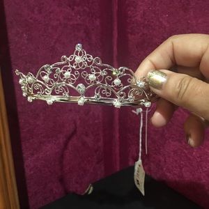 NWT David bridal tiara with pearls